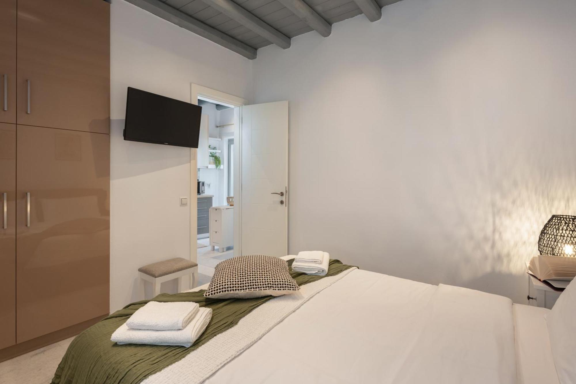 Caper-2 Bedroom Traditional Home With Amazing View 나오우사 외부 사진
